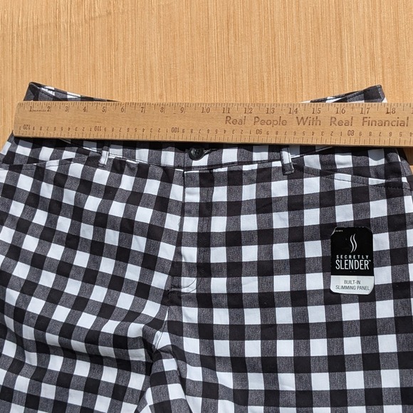 NWOT St John's‎ Bay Secretly Slender Capri Pants Black White Gingham Women's 16 - Picture 4 of 9